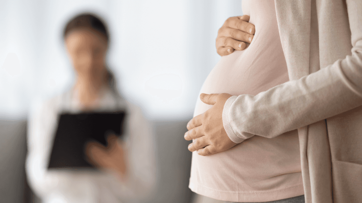 Couple sues fertility clinic after giving birth to baby not genetically related to them