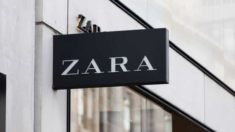 This €36 Zara dress looks so expensive and is the ideal wedding guest outfit