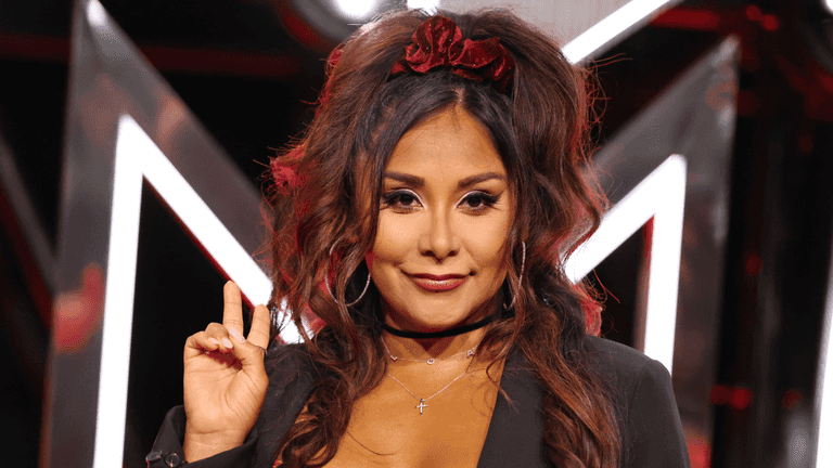 Early warning signs of cervical cancer as Snooki opens up about diagnosis