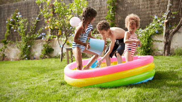 Here’s why you need to change the water in your paddling pool EVERY day