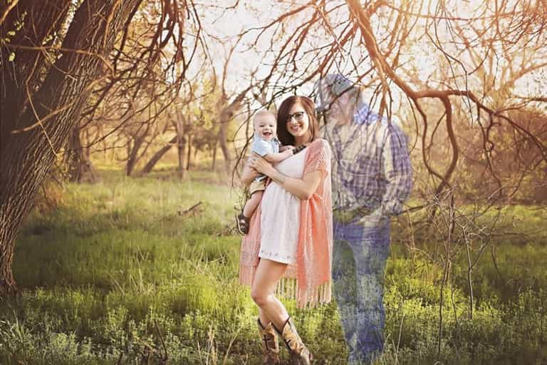 Family’s poignant ‘Ghost Dad’ portrait goes viral Family’s poignant ‘Ghost Dad’ portrait goes viral