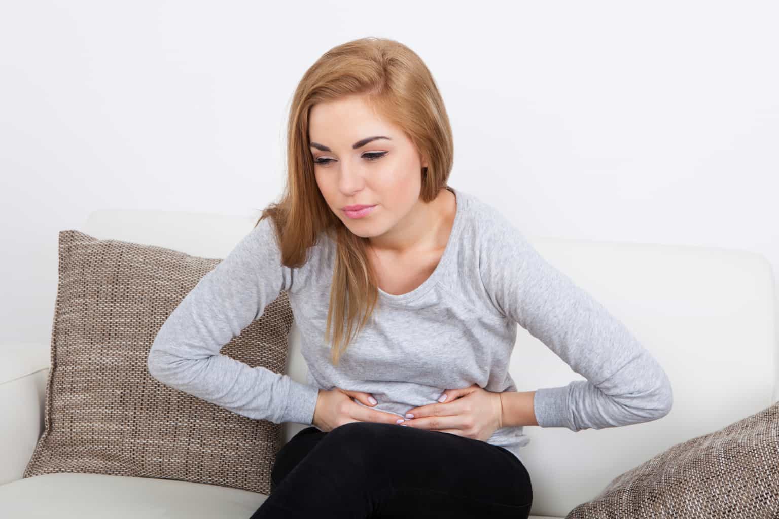 7 top tips for surviving those early pregnant symptoms