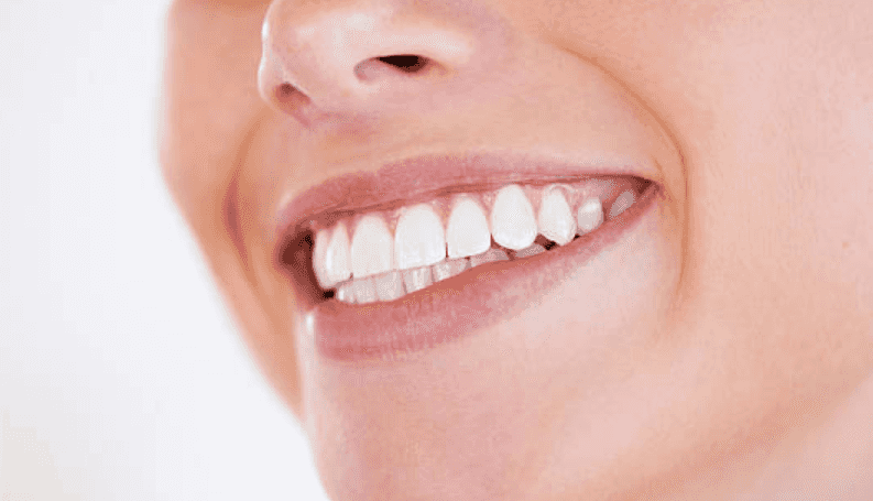 The whitening toothpaste celeb dentists swear by… and it’s only €3