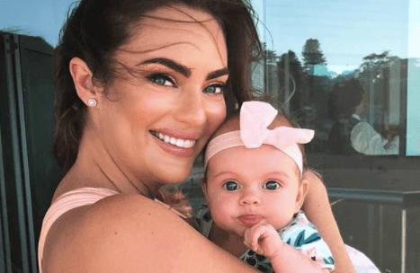 Personal trainer shows how her body ‘will never be the same again’ after giving birth