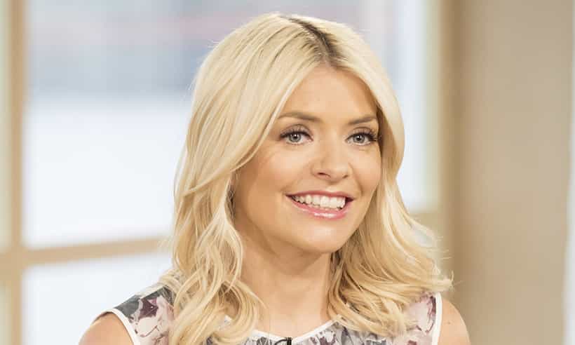 Holly Willoughby’s outfit is so perfect if you’re going out for Valentine’s Day