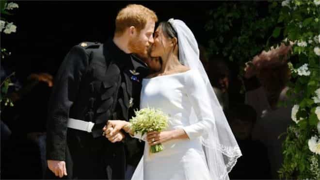 Oh WOW! Meghan’s second wedding dress is here and she’s nailed it Oh WOW! Meghan’s second wedding dress is here and she’s nailed it