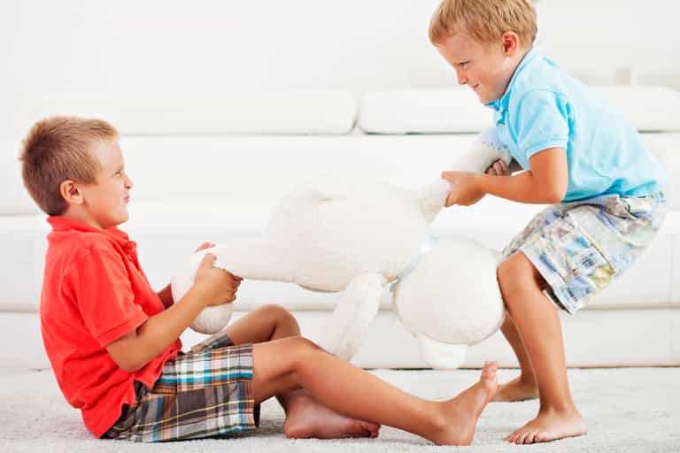 Parenting expert shares 6 tips to stop your kids fighting with each other