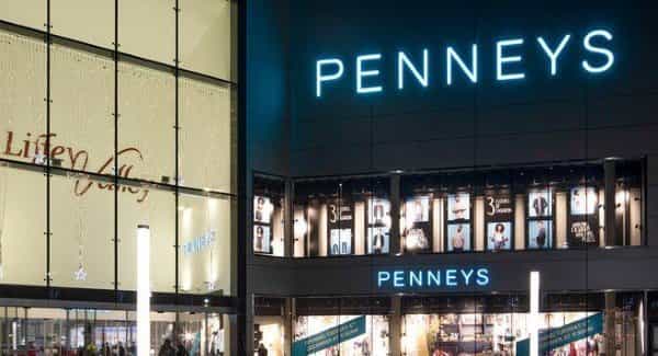 This €12 Penneys bag looks like a really expensive designer one and we must have it
