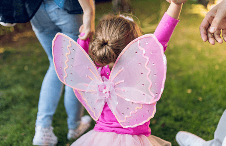 7-year-old girl wants photo of a fairy and mum doesn’t know what to do 7-year-old girl wants photo of a fairy and mum doesn’t know what to do