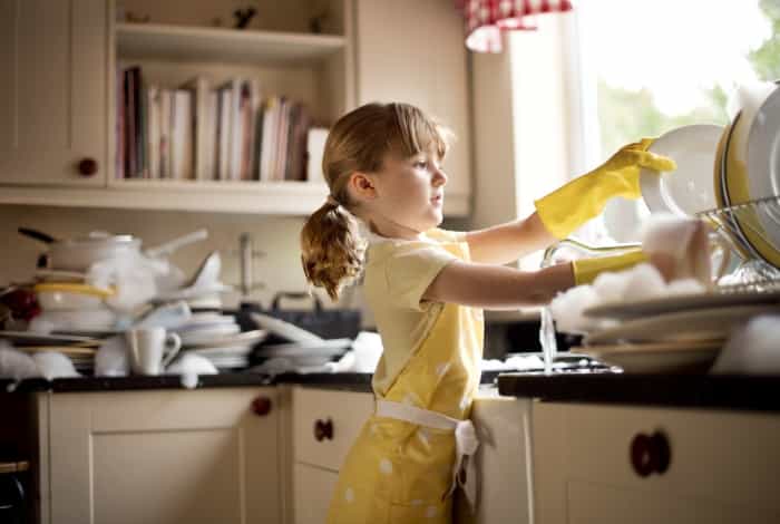 This post recommending chores by age is causing mixed reactions with parents