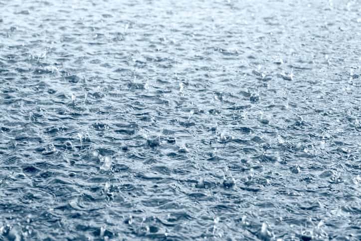 Met Éireann forecast ‘heavy, wintery rain’ tonight as temperatures drop as low as zero