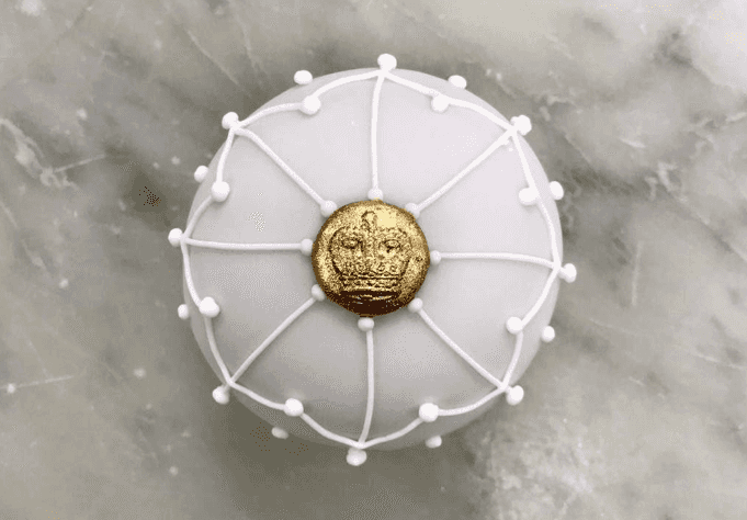 Buckingham Palace has shared a very royal cake recipe that’s literally fit for a queen