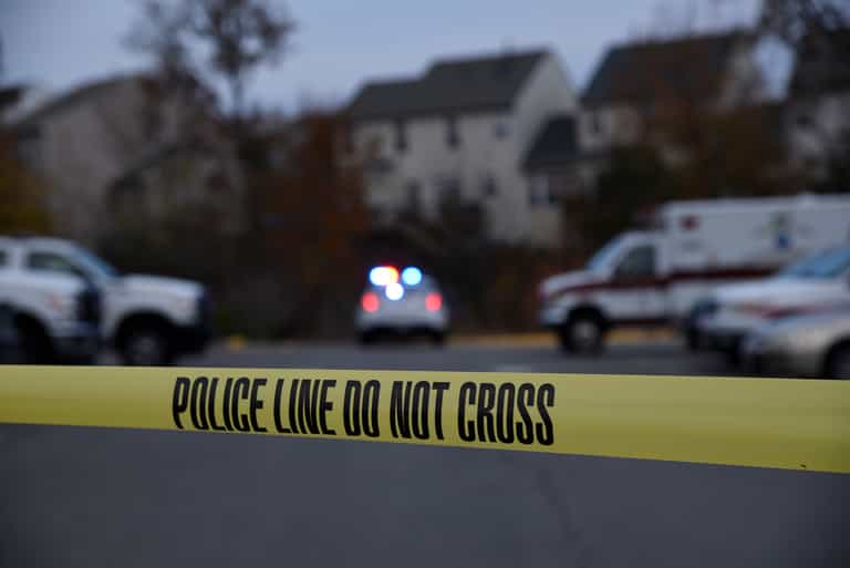 Father fatally shoots teenage daughter mistaking her for a burglar