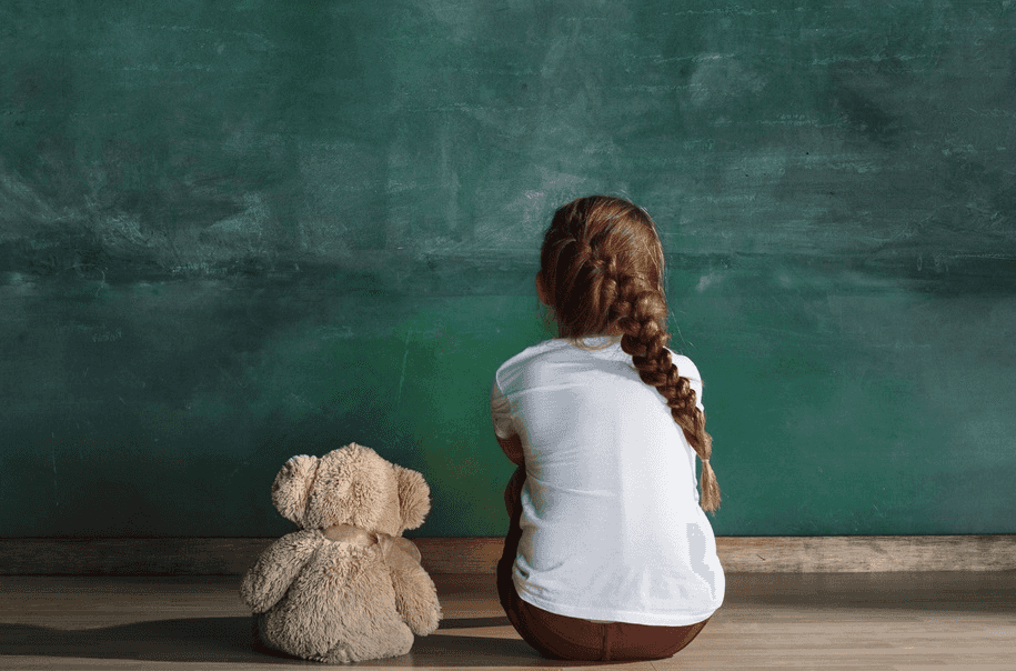More than 2500 children are on waiting lists for mental health services
