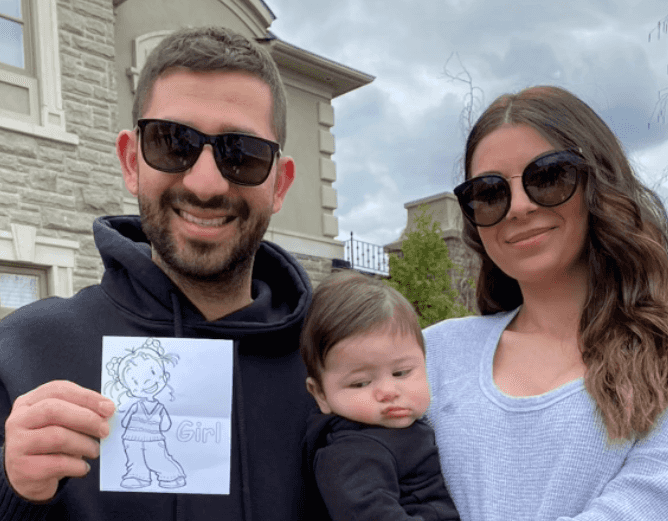 Woman gives birth to baby boy and girl less than 12 months apart Woman gives birth to baby boy and girl less than 12 months apart