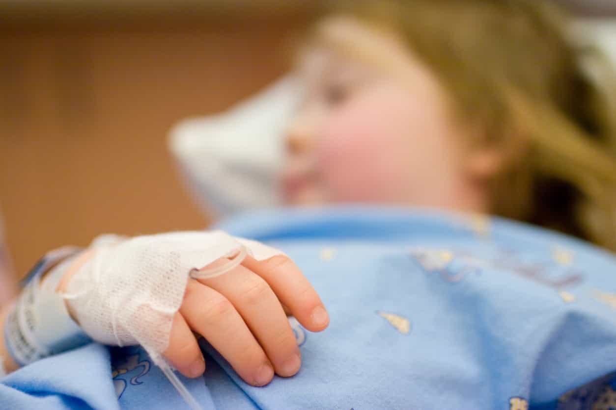 Little girl hospitalised after a pack of dangerous dogs attacked her