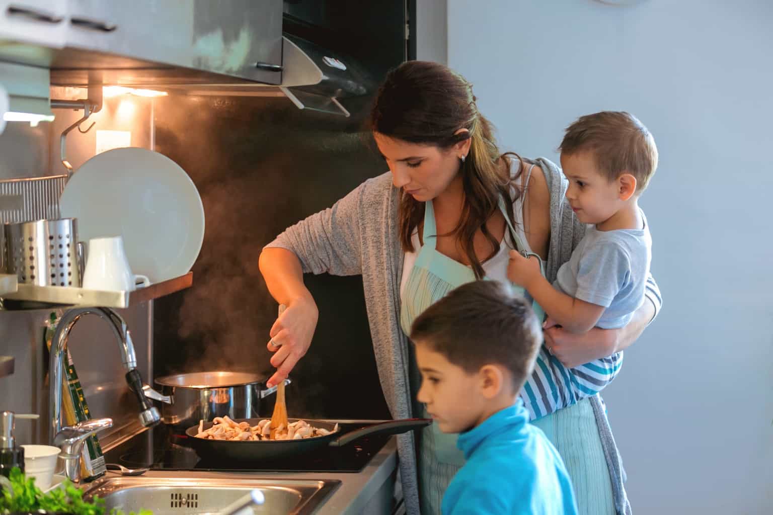 Woman considers divorcing husband after he asks her to be a stay at home mum to avoid creche costs