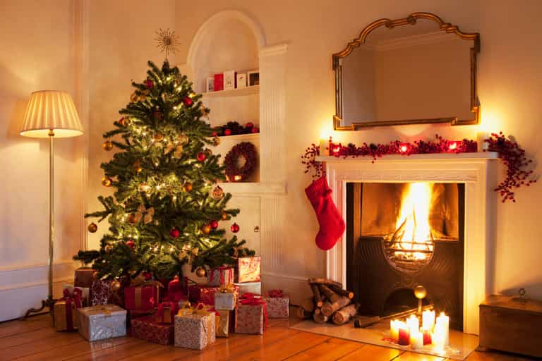 This is when you should take down your Christmas decorations, according to tradition