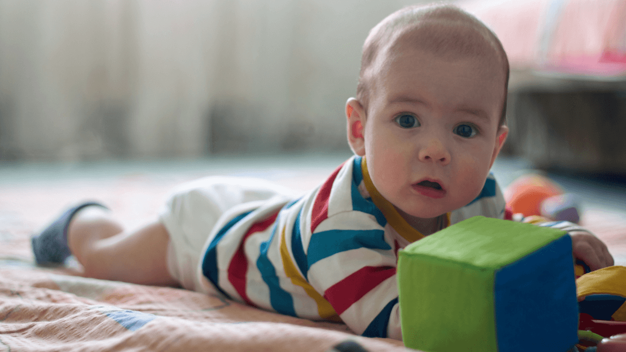 Mum shares an easy sensory activity to help with tummy time