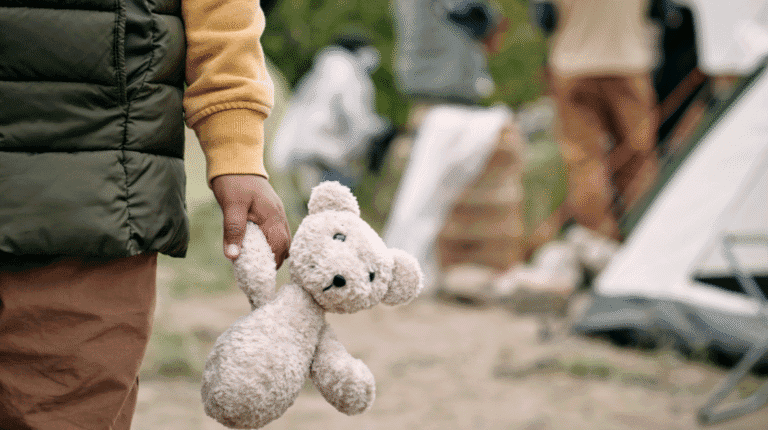 Over 5,000 children to spend Christmas in emergency accommodation