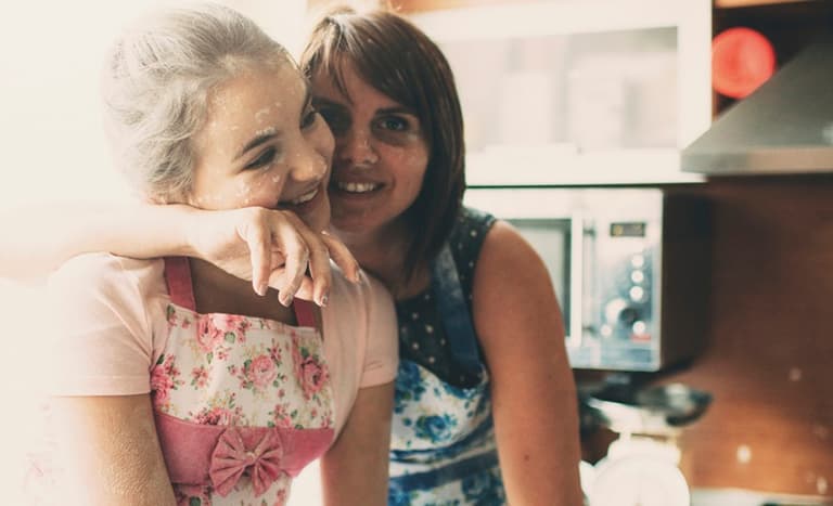How To Raise Resilient Kids: 10 Tips To Help Them Bounce Back How To Raise Resilient Kids: 10 Tips To Help Them Bounce Back