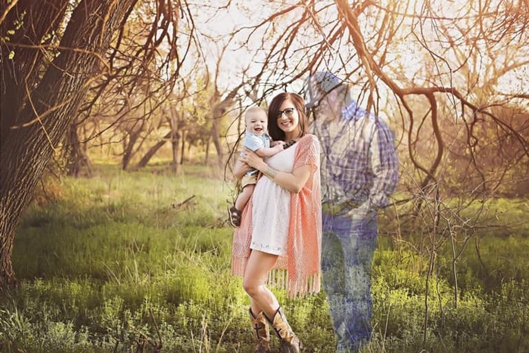 Family’s poignant ‘Ghost Dad’ portrait goes viral