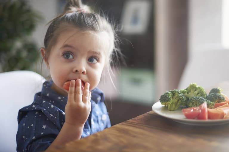 Mums, you’ll enjoy the chart that details how the size of your child’s stomach changes with age