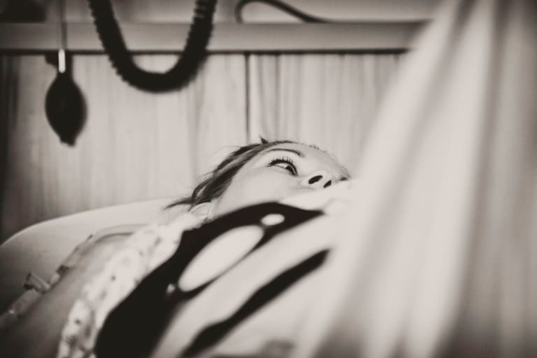 This shocking selfie trend targets women at their most vulnerable