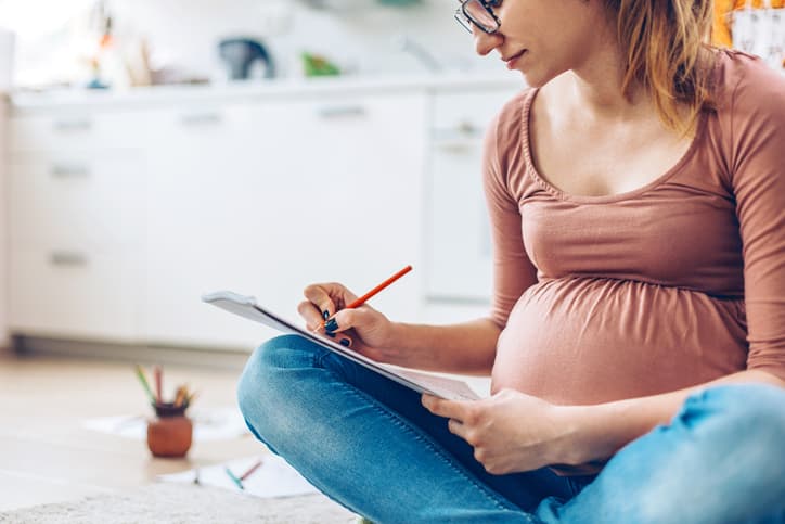 This is what you need to know about trying for a baby aged 35 or older