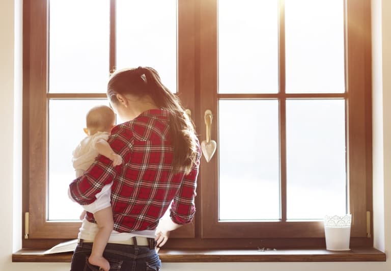 How do you carry your baby? It could make a difference to their development How do you carry your baby? It could make a difference to their development