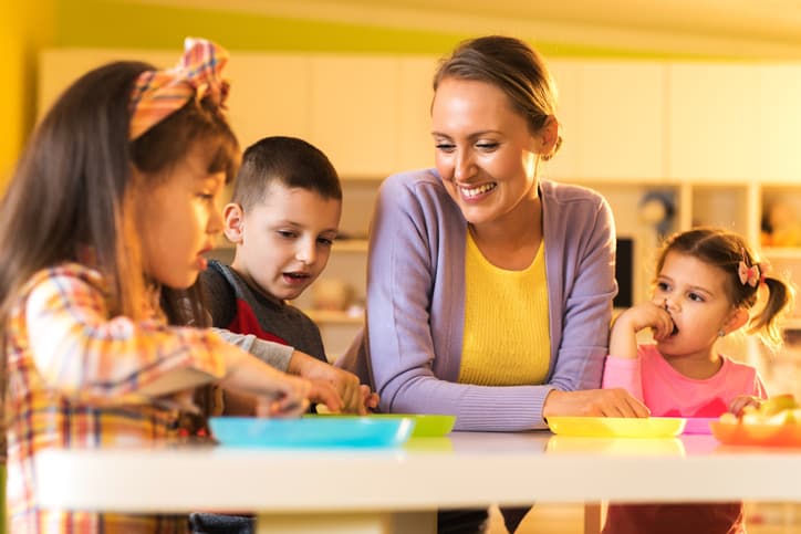 Mum faces criticism for the snack she put in her daughter’s lunchbox (and it seems pretty harsh!) Mum faces criticism for the snack she put in her daughter’s lunchbox (and it seems pretty harsh!)