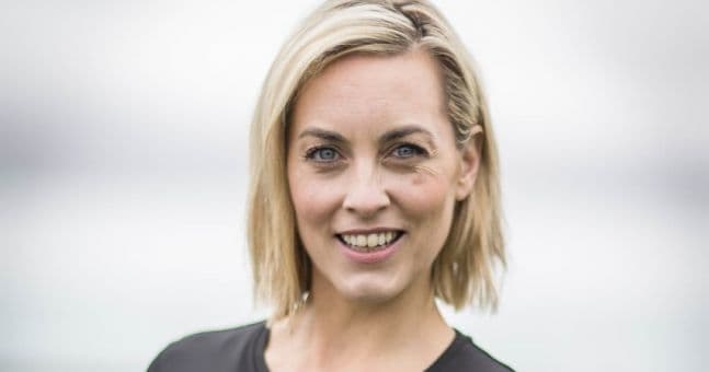 Kathryn Thomas shares adorable footage of her dog-assisted workout