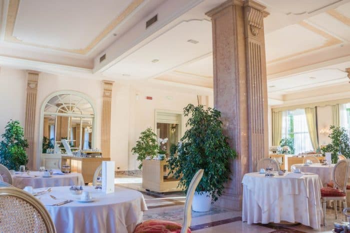 This hotel has been voted the best in Ireland… and we want to visit ASAP