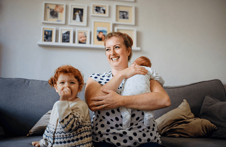 Experts claim this is the amount of praise you should give your children Experts claim this is the amount of praise you should give your children