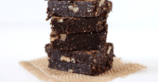These 5-minute raw espresso brownies are not only delicious, but good for you too