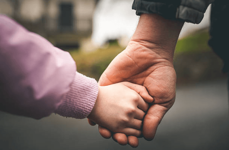 This dad’s ‘school report card’ for his autistic daughter is just lovely