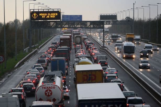‘Ongoing incident’ on M50 sees both directions of traffic shut down ‘Ongoing incident’ on M50 sees both directions of traffic shut down