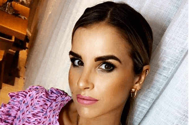 Vogue Williams is wearing the most gorgeous €47 swimsuit from Marks and Spencer