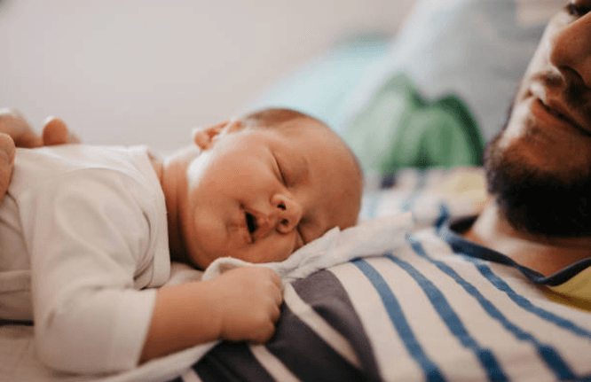 Study finds that stay-at-home dads do much less than stay-at-home mums Study finds that stay-at-home dads do much less than stay-at-home mums