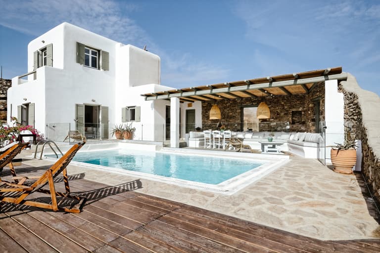 5 family-friendly villas (with your own pool) you can rent this summer 5 family-friendly villas (with your own pool) you can rent this summer