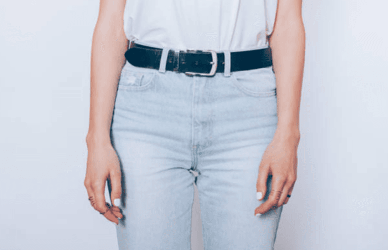 YES! Comfy, baggy jeans are in and we can’t wait to get a pair