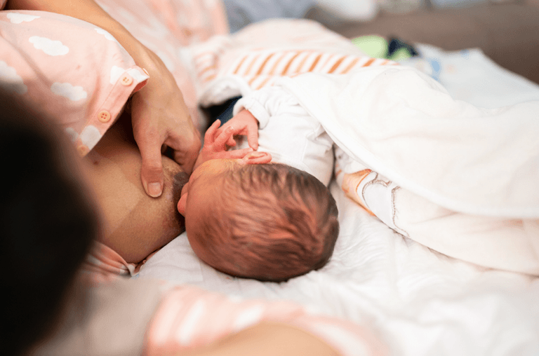 5 breastfeeding hacks which ALL new mums absolutely should know about 5 breastfeeding hacks which ALL new mums absolutely should know about