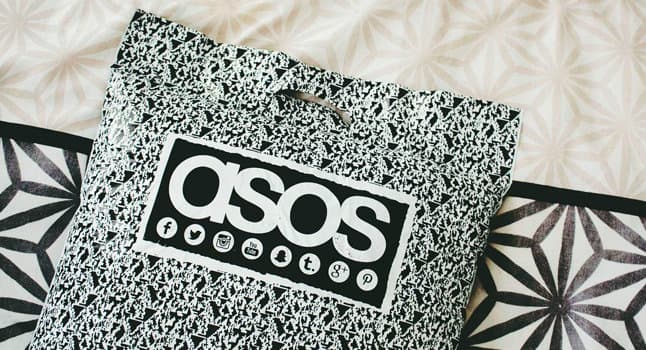 This €55 ASOS jacket is the first thing you should buy for your autumn wardrobe This €55 ASOS jacket is the first thing you should buy for your autumn wardrobe