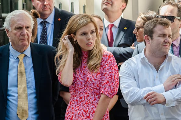 Boris Johnson’s girlfriend Carrie Symonds’s €138 dress sells out within hours Boris Johnson’s girlfriend Carrie Symonds’s €138 dress sells out within hours