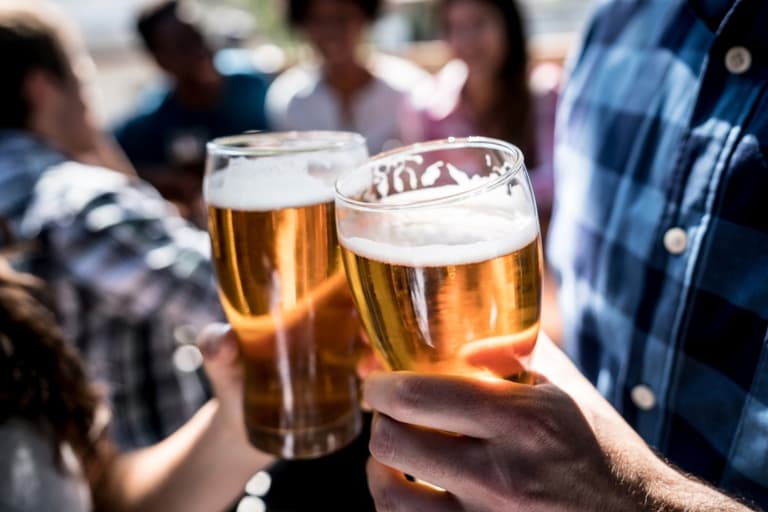 Should dads give up alcohol to support their pregnant partners? This mum thinks so Should dads give up alcohol to support their pregnant partners? This mum thinks so