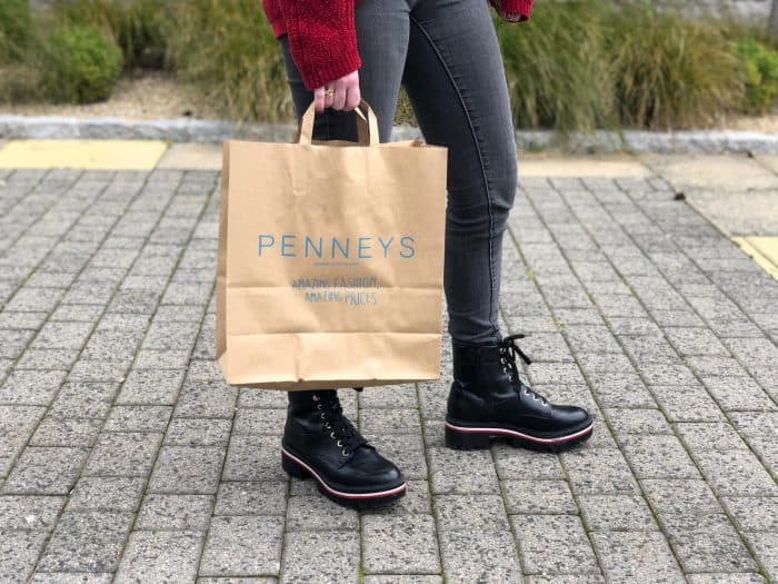 This divine €22 midi dress from Penneys will suit absolutely everyone