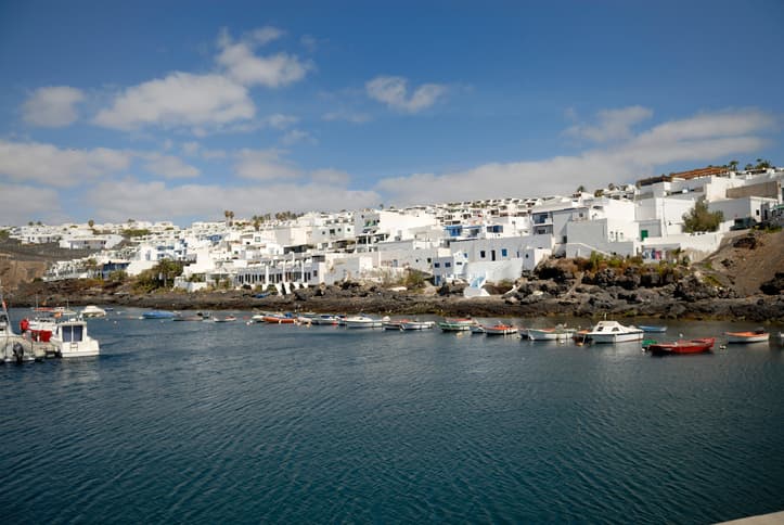 Update: A 15-year-old Irish boy has died after 15-foot fall in Lanzarote