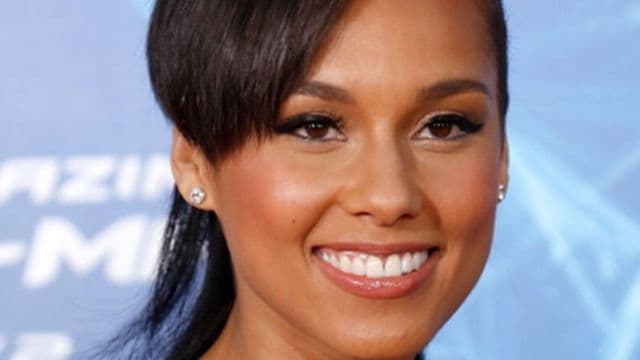 Alicia Keys posts a video saying that we need to put an end to gender stereotypes