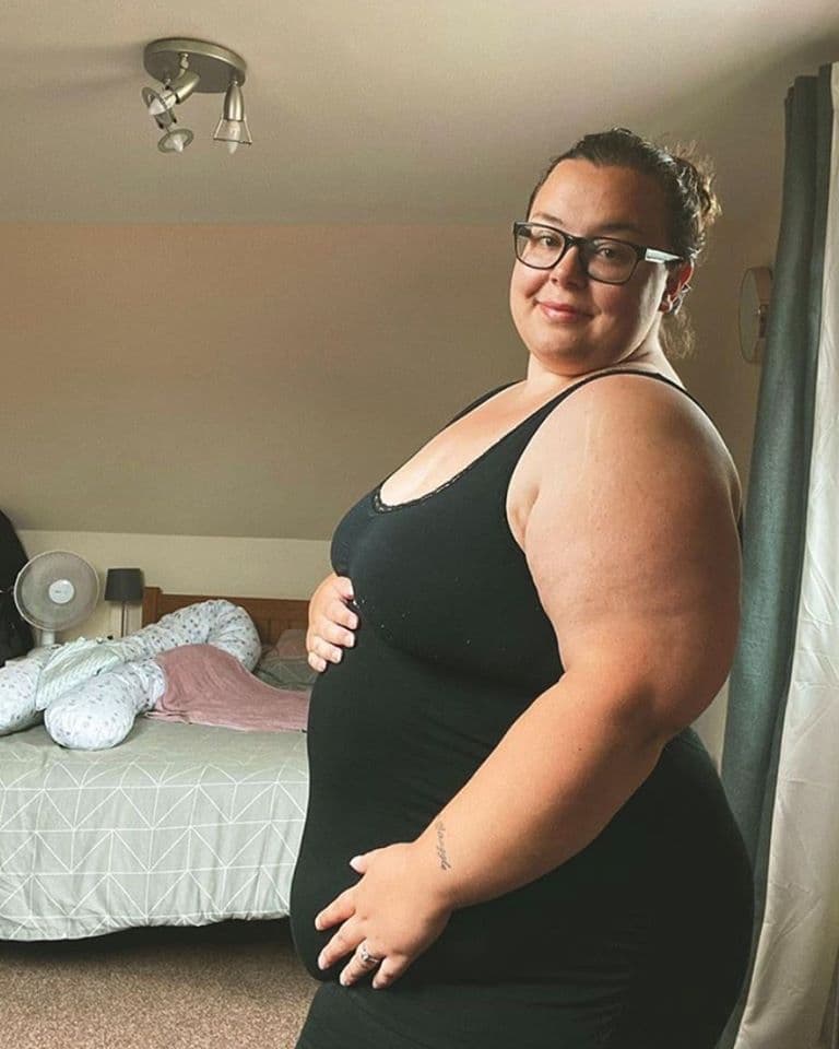 Naomi Ann Smith shares honest post on not having the typical pregnancy body Naomi Ann Smith shares honest post on not having the typical pregnancy body