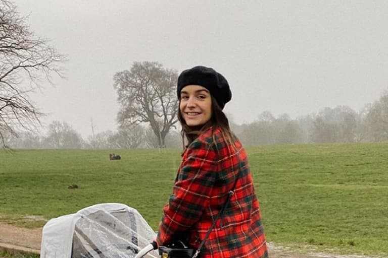 “Comparing myself to others”: This mum’s post about mom-guilt is so reassuring “Comparing myself to others”: This mum’s post about mom-guilt is so reassuring